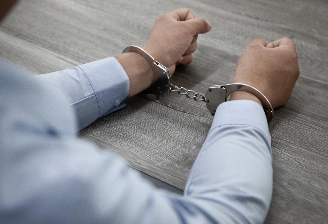 Zatrzymanie poszukiwanego 27-letniego mężczyzny podczas rutynowej kontroli drogowej