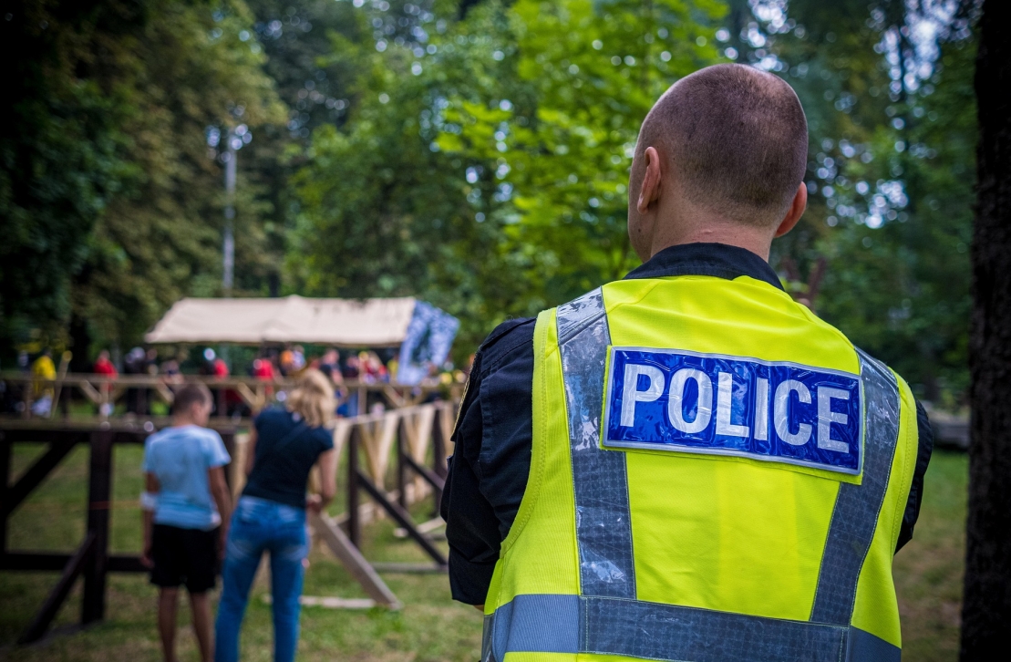 26-letni mężczyzna pod wpływem alkoholu demoluje szpital w Ciechanowie, interweniowała policja